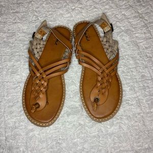 Back strap sandals